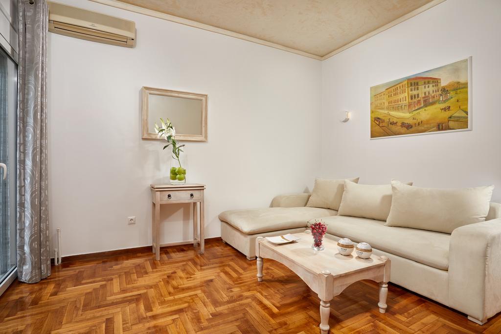 Modern And Cozy Apartment In The Centre Of Atene Esterno foto